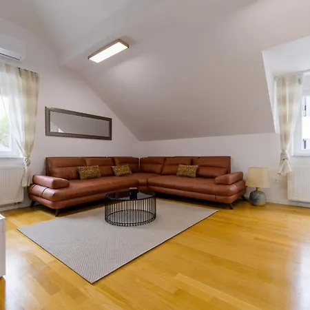 Appartamento Flexible Selfcheckins 49 - Zagreb - Parking - New - Luxury Esterno foto