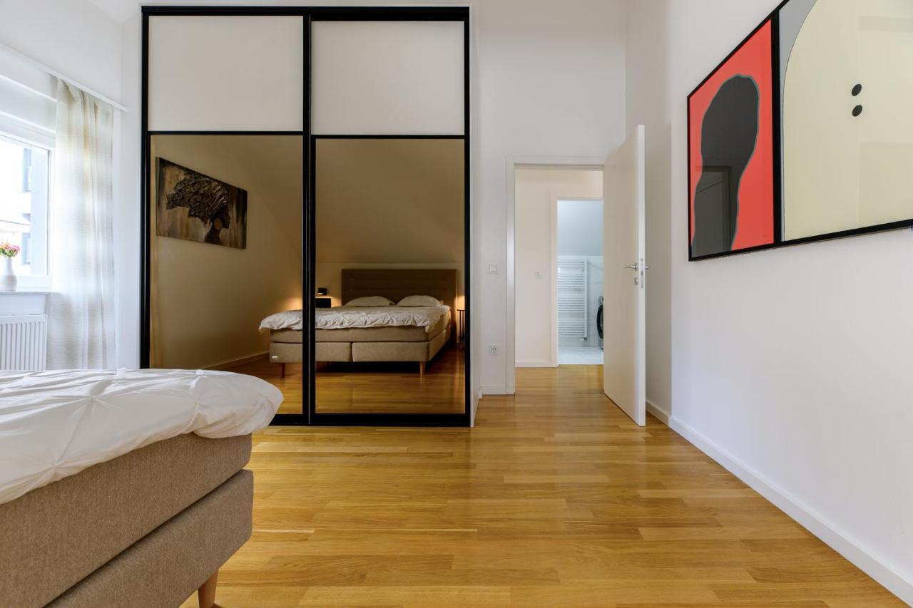 Flexible Selfcheckins 49 - - Parking - New - Luxury * Zagabria