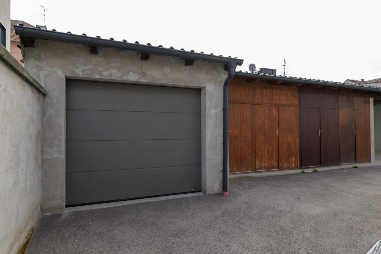 Flexible Selfcheckins 49 - - Parking - New - Luxury Appartamento Zagabria