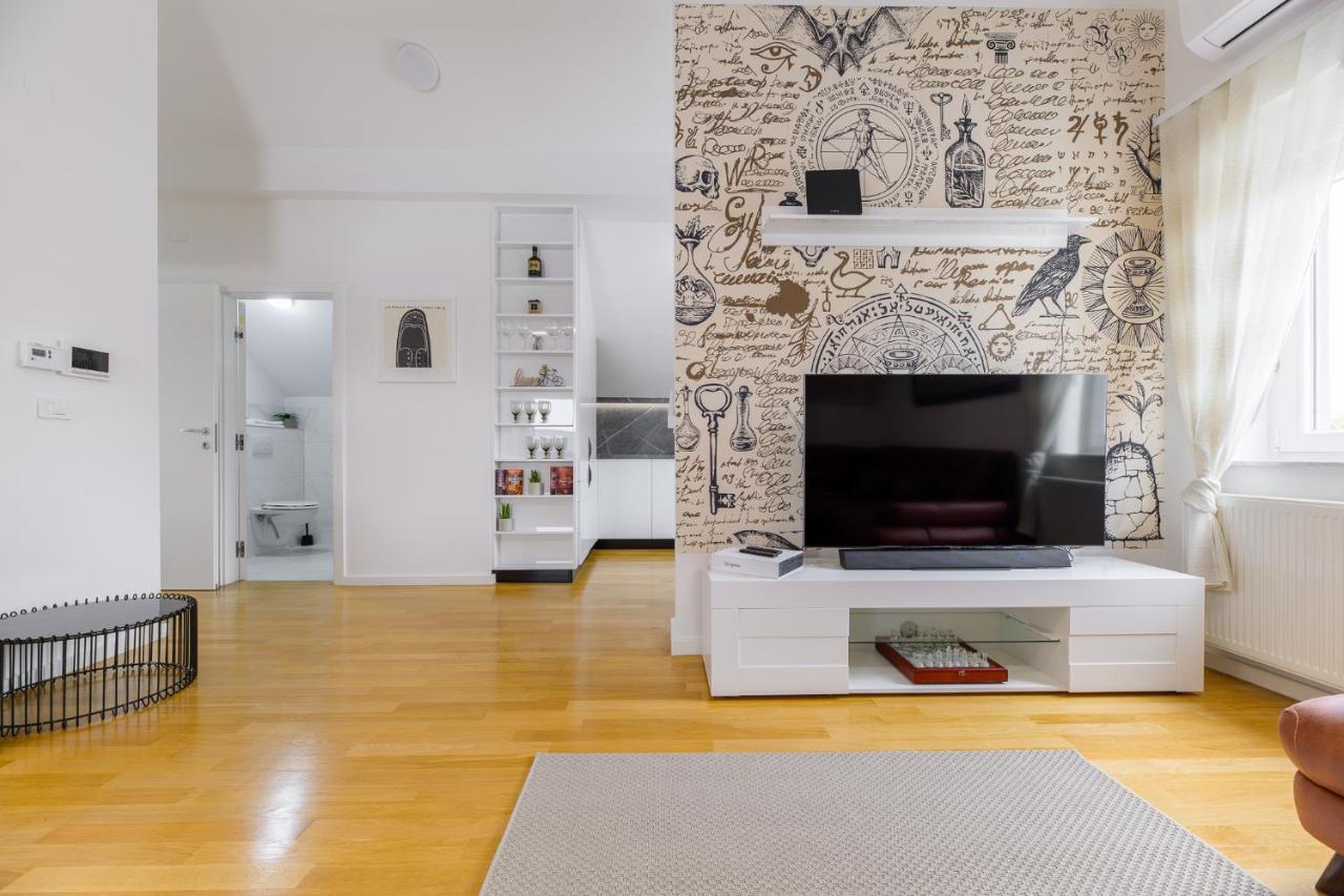 Flexible Selfcheckins 49 - - Parking - New - Luxury Appartamento Zagabria